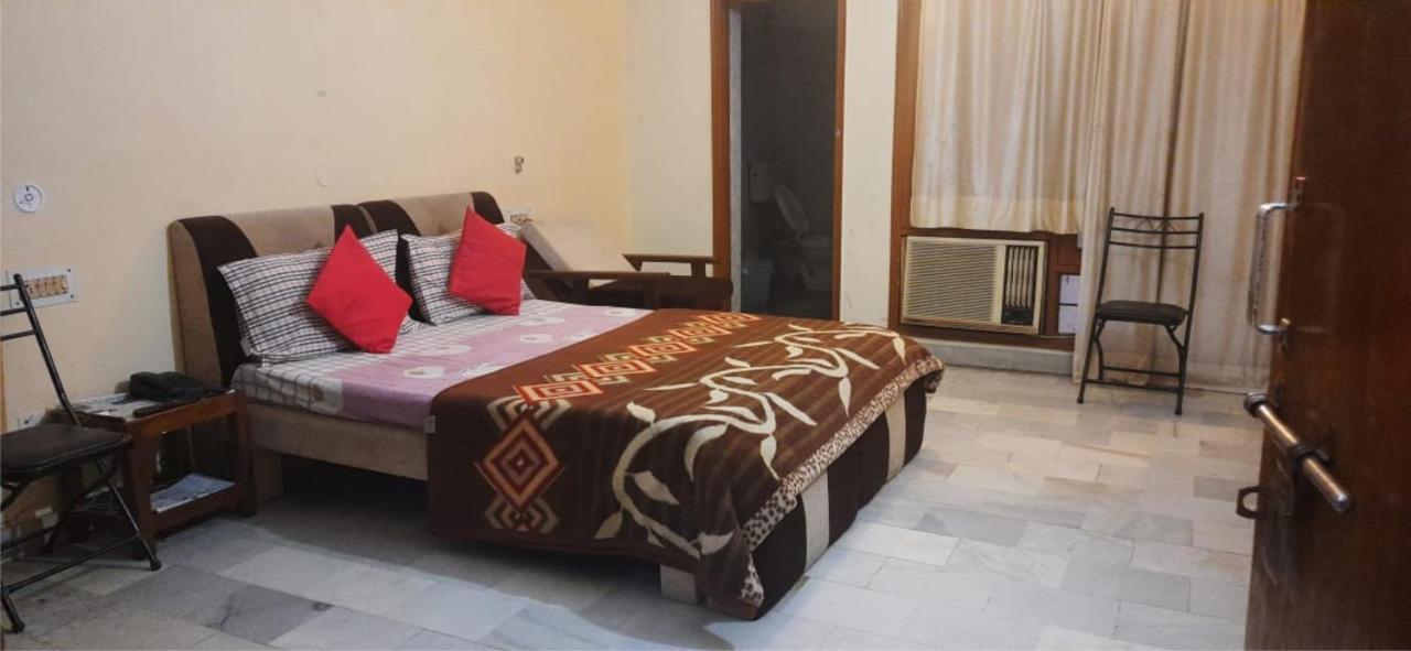 Anh Hotel Lucknow Esterno foto